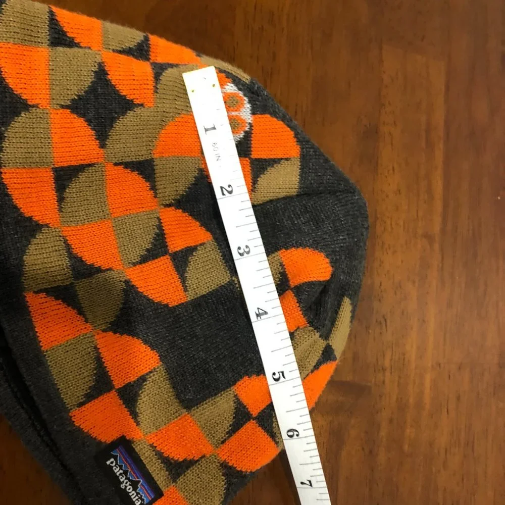 Patagonia Pre-Owned Geometric Pattern Kids Youth Beanie Size S.